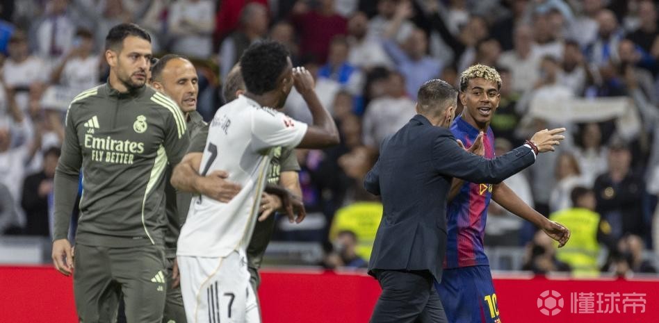 特瓦斯：西甲绝不允许有种族歧视，我们联赛此类行为要少得多