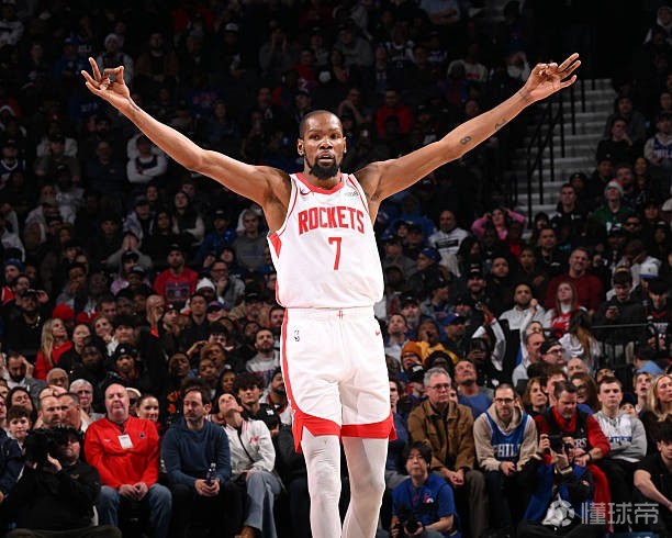 赛季新高+生涯得分破32000分大关，KD出场40分钟砍40分8板3助