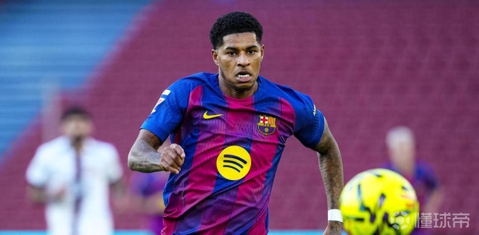 世体：若买断拉什福德符合财政公平政策，巴萨将批准这笔交易