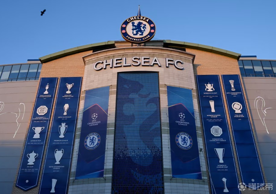 卫报：英超俱乐部不满欧足联未经通知就公布财务细节