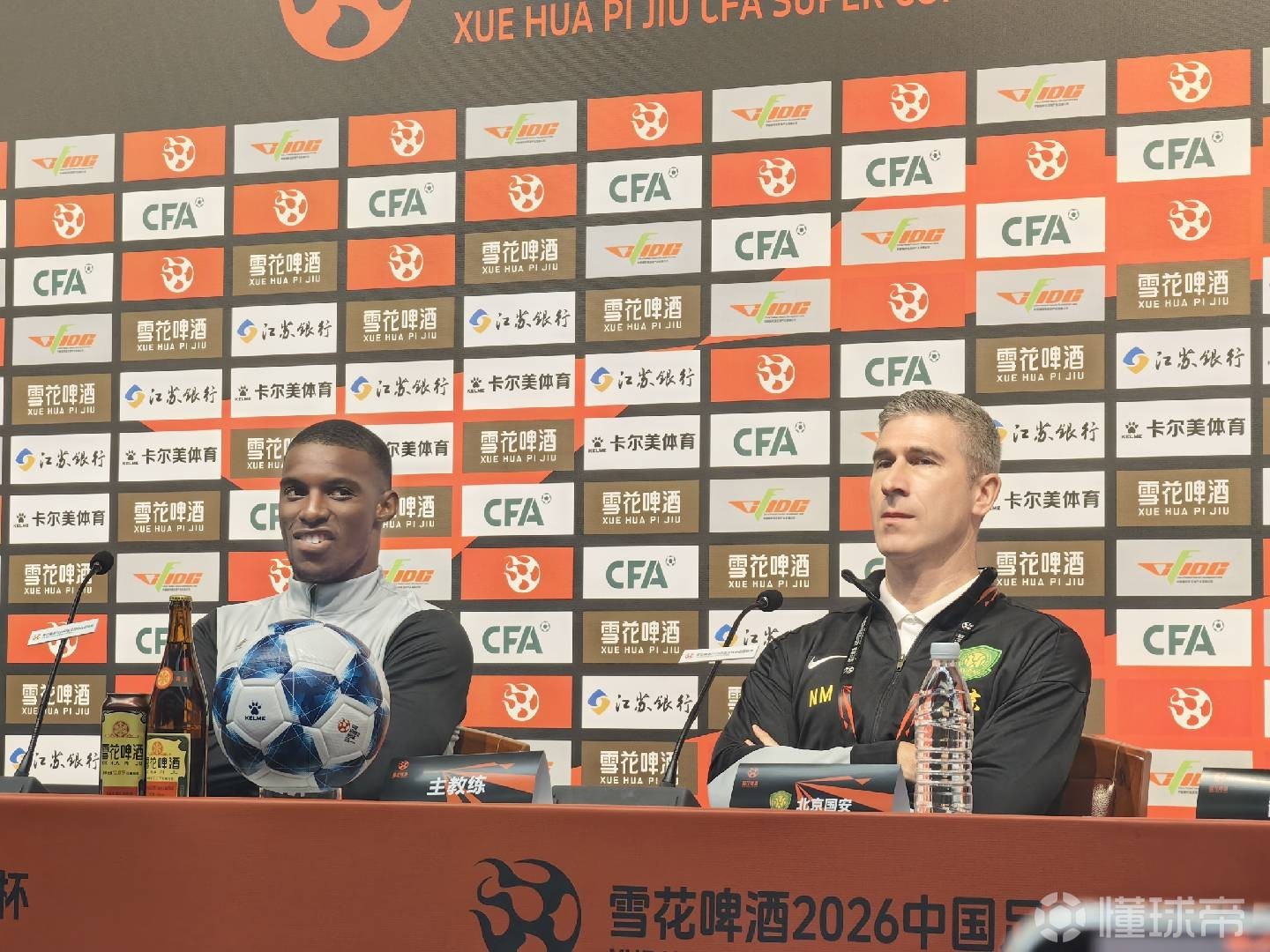 蒙哥马利：赛前赛后和穆斯卡特是朋友；全力争夺奖杯