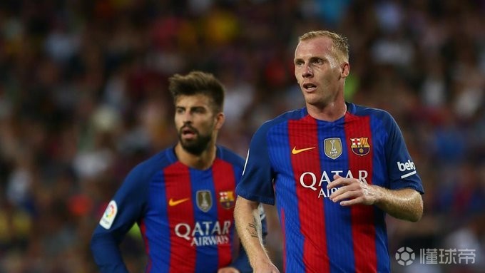 马蒂厄：皮克曾在更衣室对我放了个臭弹，不知道他是否喜欢我