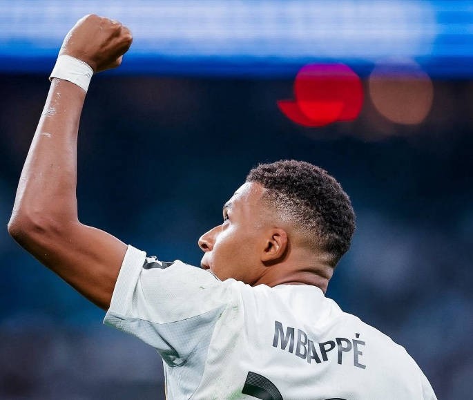 塞尔：姆巴佩将缺席战曼城首回合，尽量赶上次回合比赛