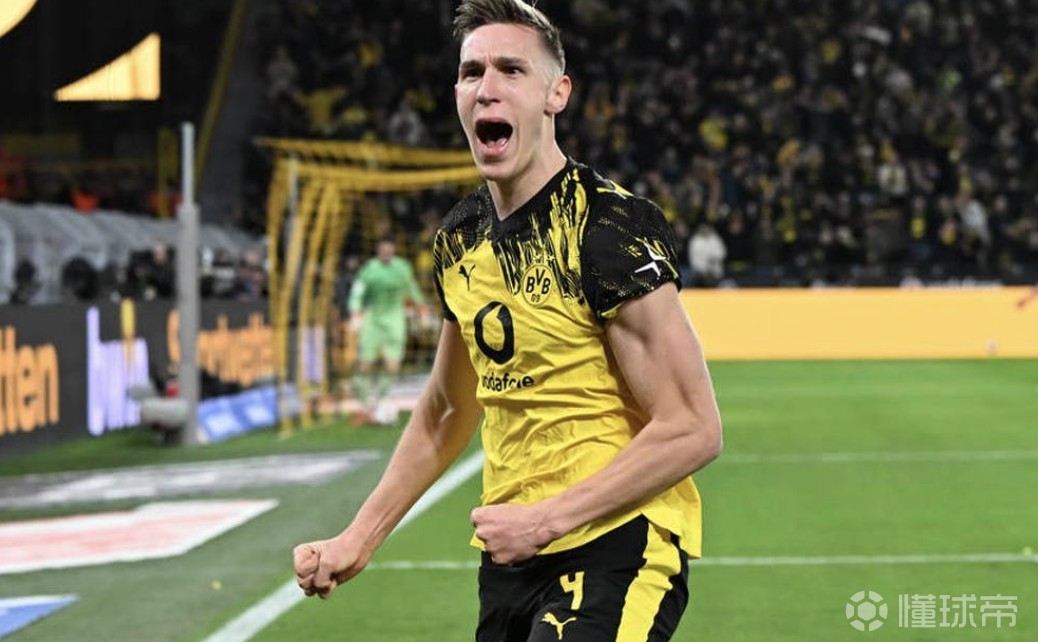 马特乌斯：若施洛特贝克爬上围栏庆祝，他可能会吃到第二张牌