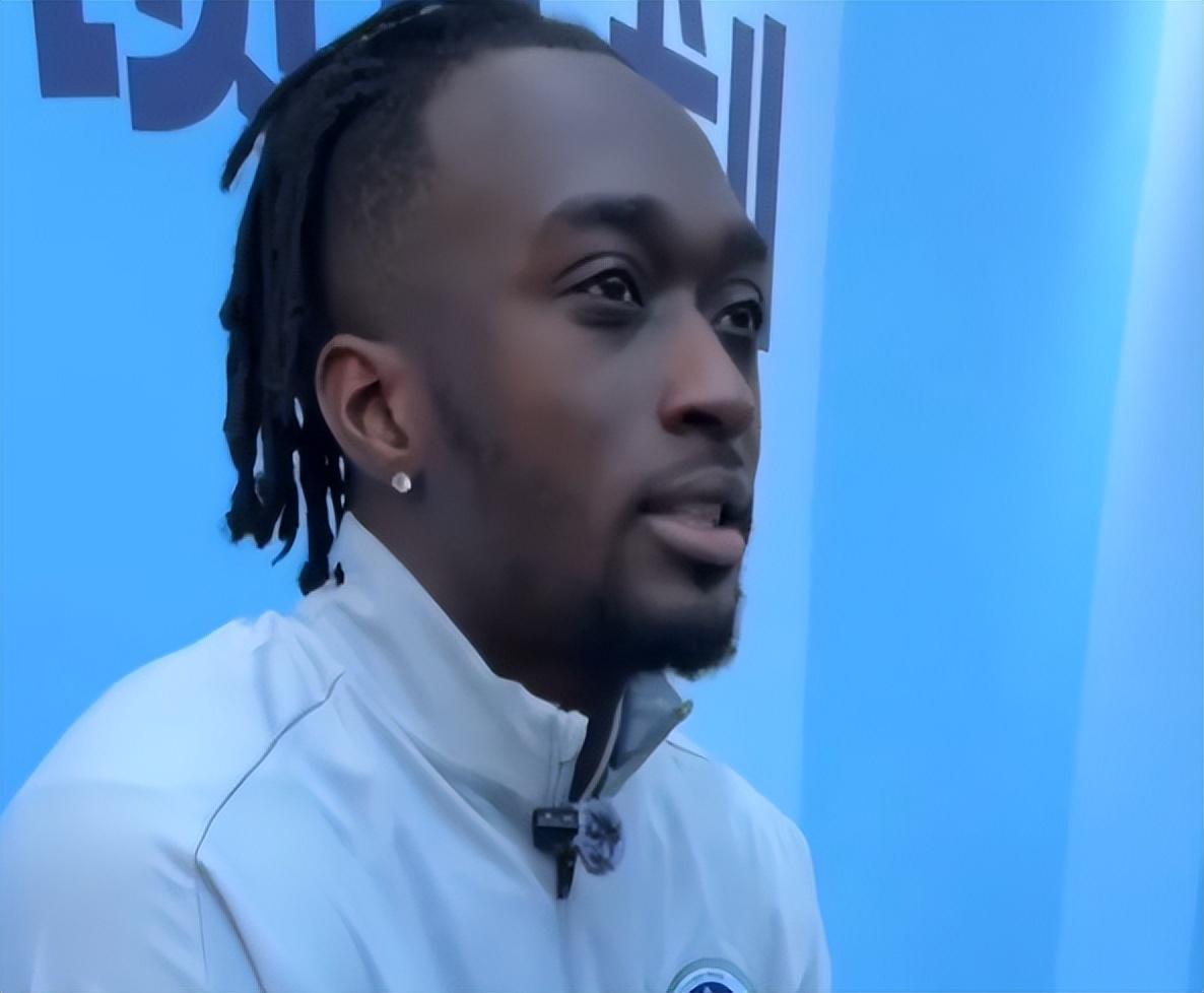 国足又一理想归化锋霸浮现，24球19助攻闪耀中超，就等邵佳一点头