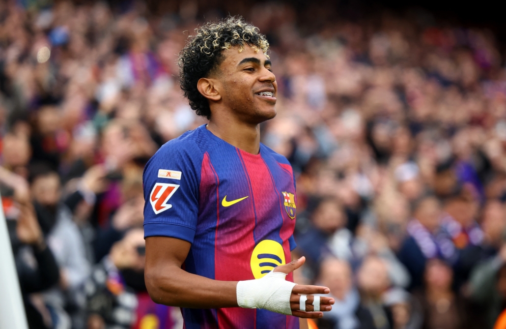 亚马尔18岁230天首次戴帽 梅西19岁259天战皇马首戴帽