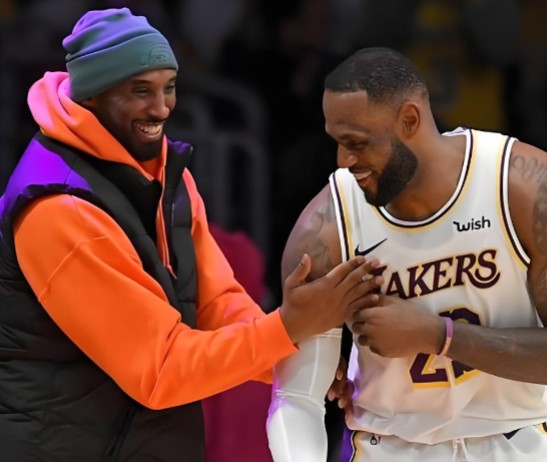 里程碑+1，詹姆斯湖人生涯三分命中突破1000大关，队史第二位