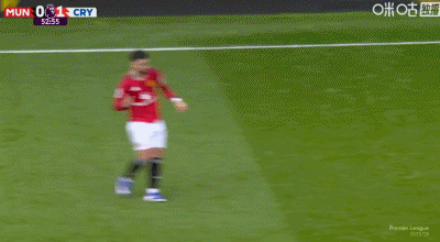 拉克鲁瓦拉倒库尼亚染红 B费点射扳平比分