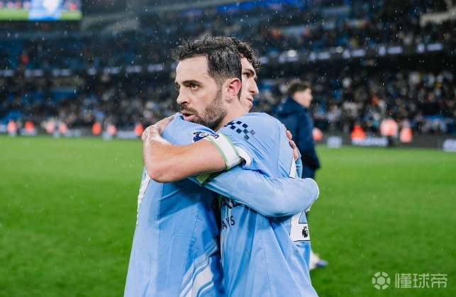 B席：我只想当队内的一员而非明星；希望戴着袖标赢得奖杯