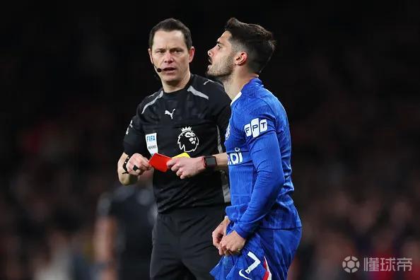 萨顿：内托这次确实辜负了球队，以这种方式被罚下实在太愚蠢