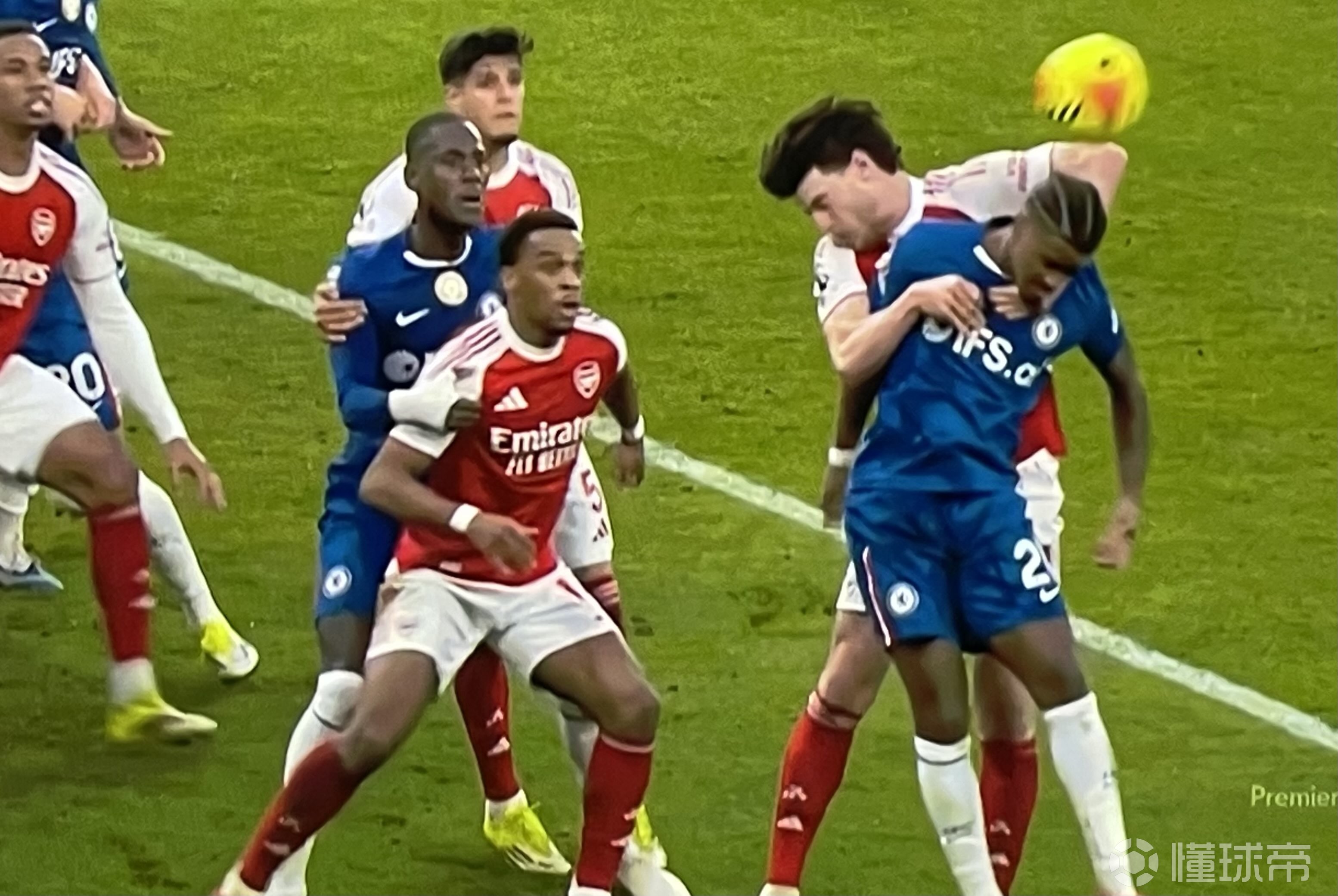 自家名宿不护着，赖特：赖斯的动作绝对是一个点球