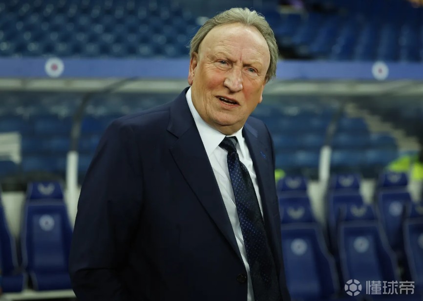 77岁传奇教练沃诺克复出，执教英格兰第六级别球队托奎联