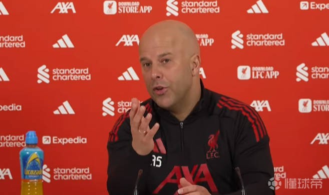 斯洛特：从足球的角度我不喜欢挤门将，谈足球我会联想15年前的巴萨