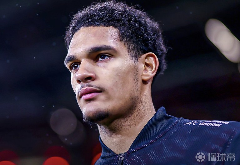 德天空：红军考虑回购夸安萨；转会合同中有8000万欧回购条款