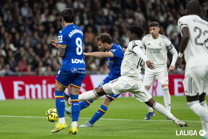 西甲积分榜：皇马遭遇联赛两连败 落后巴萨4分