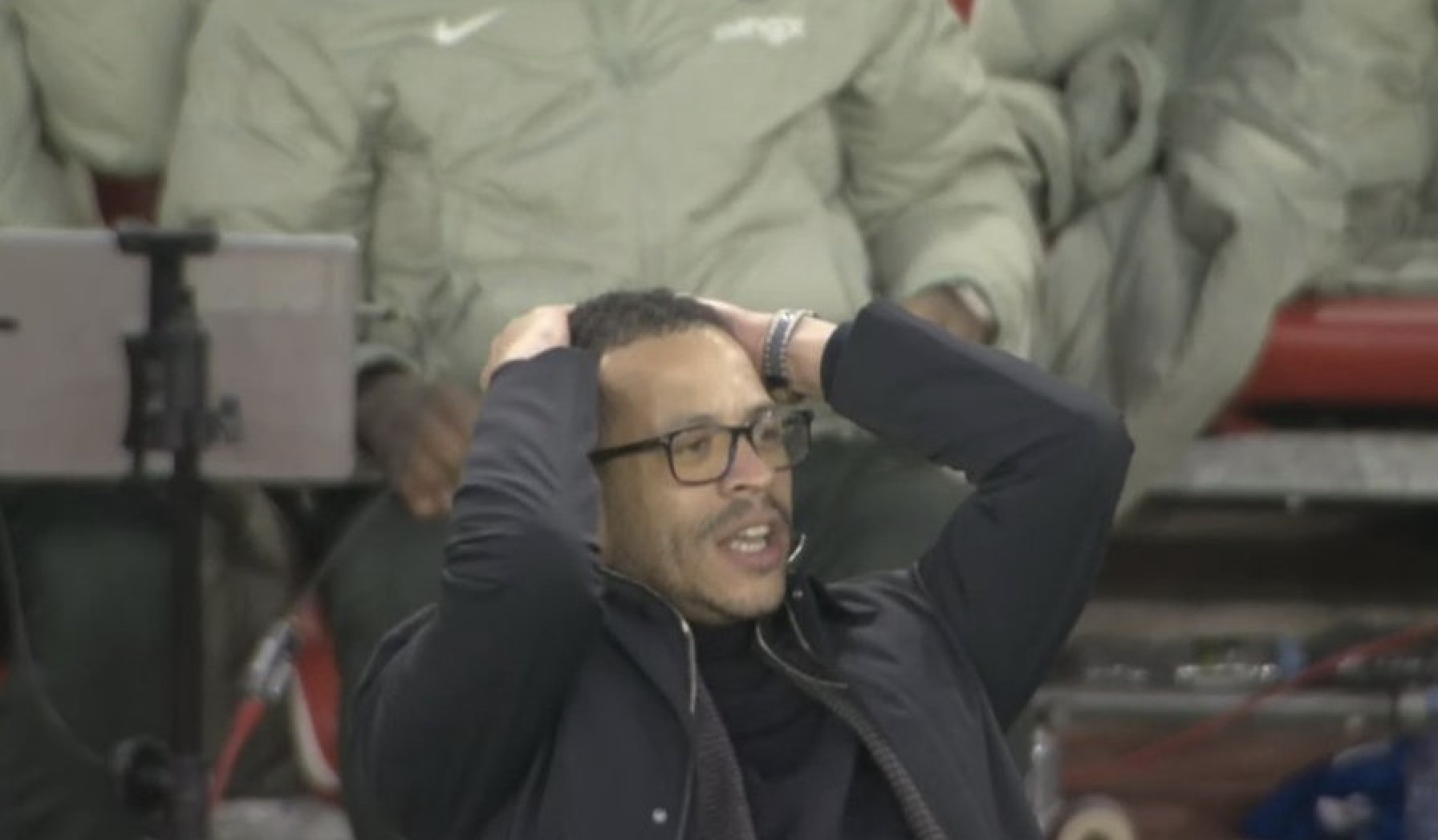 罗塞尼尔：近三场比赛都是同样的故事，我们都处于上风