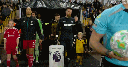 半场战报：利物浦0-0狼队，双方机会寥寥