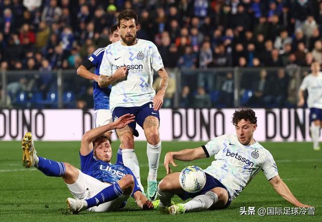 国米踢出赛季最“丑陋”一战！变阵后全场零射正 务实收获三大利好