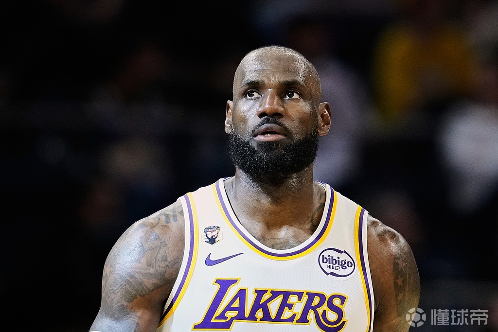 微微发力，詹姆斯15投8中拿下24分，正负值+13