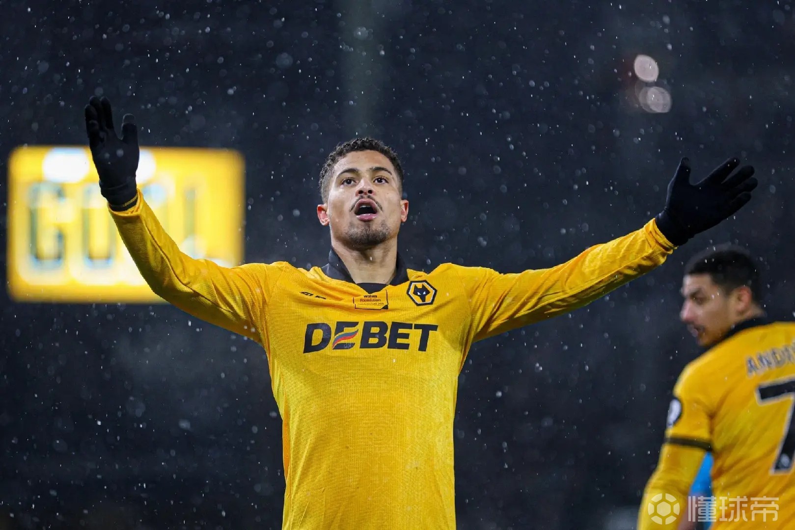 斯基拉：曼联和那不勒斯有意签下狼队中场若昂-戈麦斯