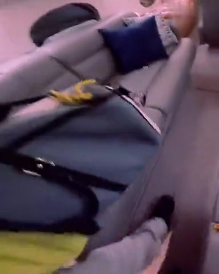 克林根全明星出发vlog 杨瀚森携女友乘坐私人飞机出镜