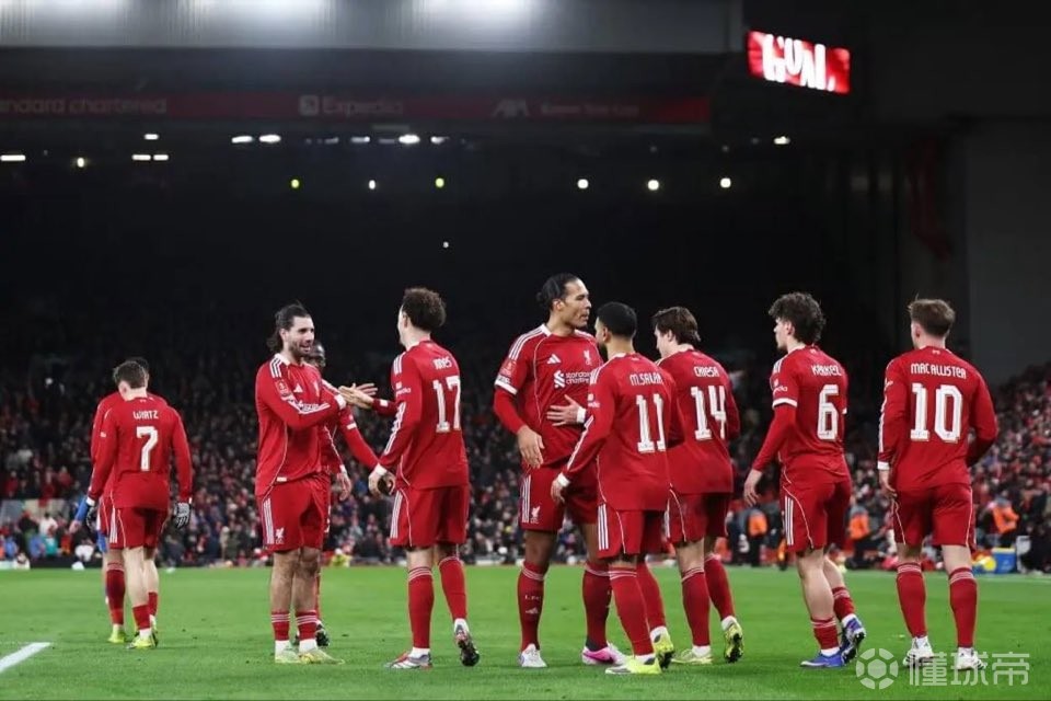 记者：利物浦、利兹、桑德兰和雷克瑟姆今夏将在美国踢季前赛