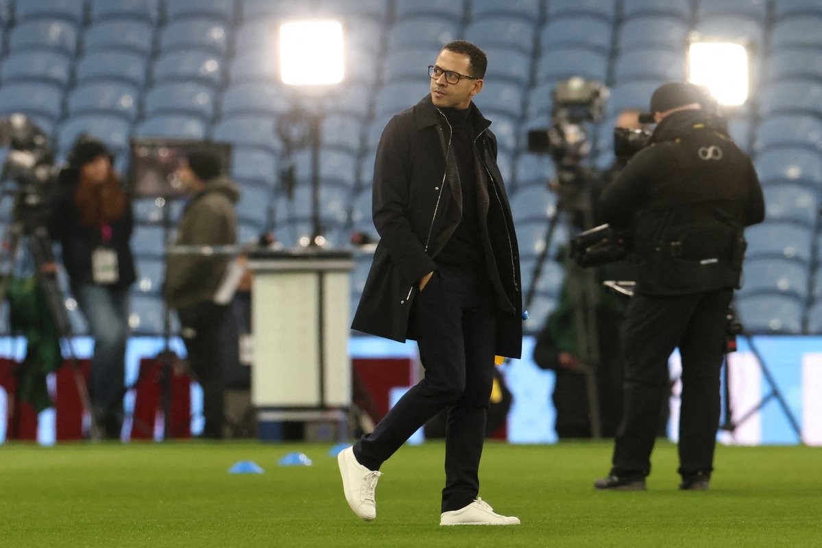 罗塞尼尔：我没明确的1号门将，约恩森训练中表现很出色