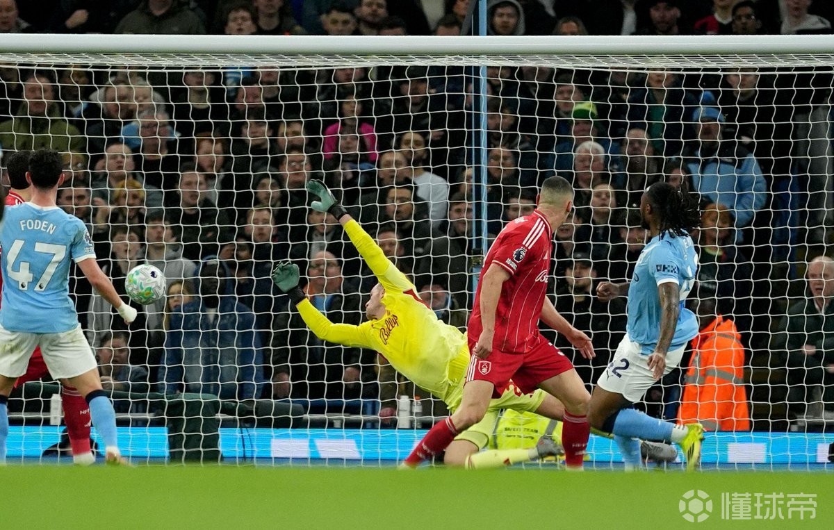 自曼城首秀以来塞门约已参与9球，英超球员中仅次于哲凯赖什