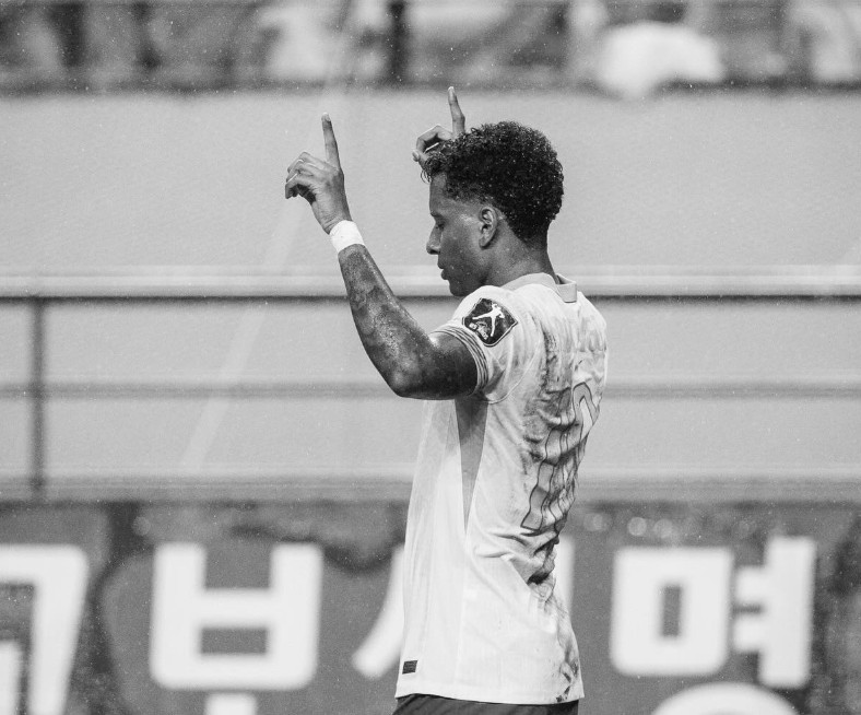 姆巴佩和维尼修斯鼓励罗德里戈：早日康复，归来时你会更强大