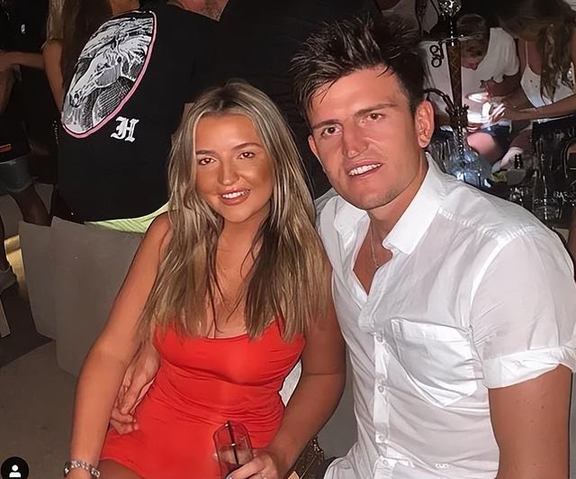 曼联“航母”马奎尔受审记：拒交和解金，宁背案底也要硬刚到底！