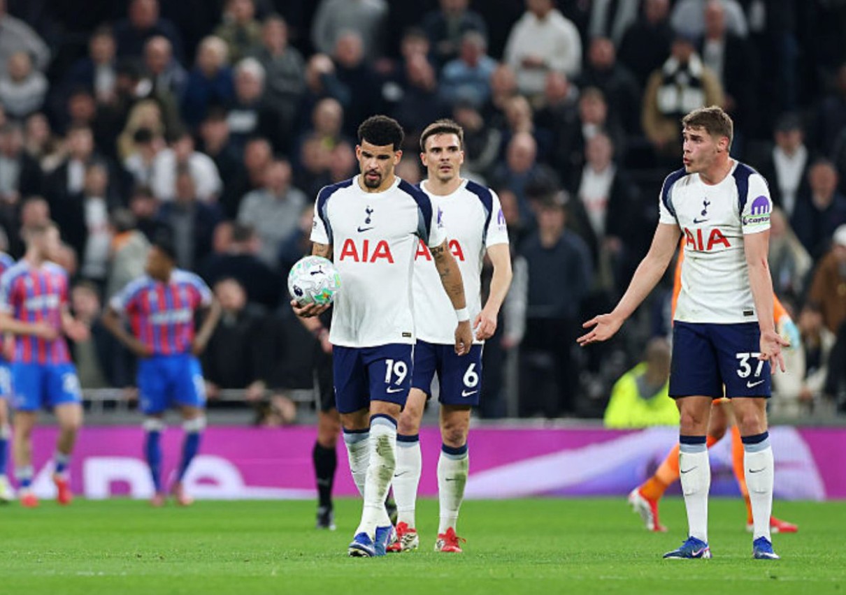 热刺遭遇近51年首次联赛11轮不胜，近22年首次英超5连败