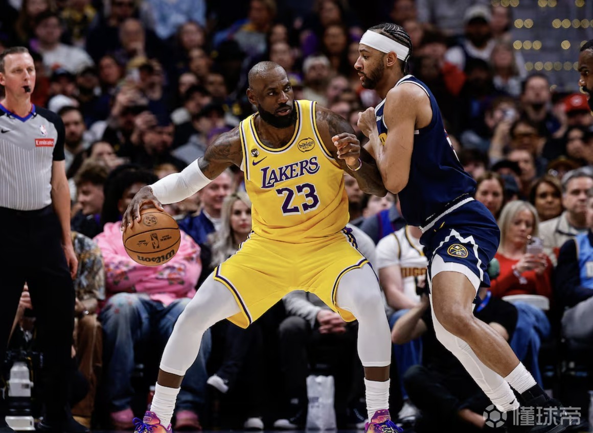 詹姆斯：能和历史最伟大的名字联系在一起，我感到谦卑