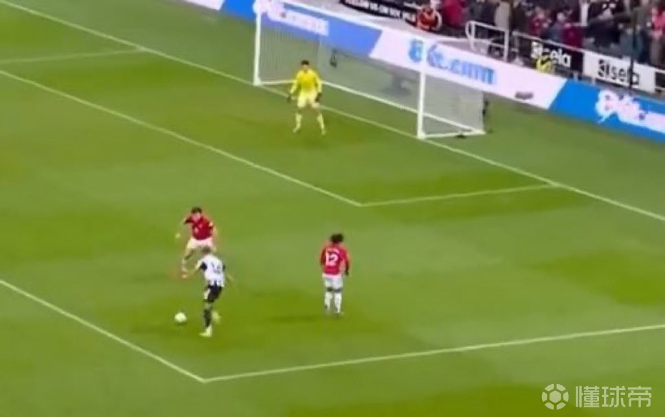马拉西亚本赛季第二次为曼联上场，目送奥苏拉绝杀
