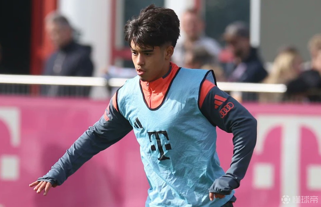 记者：拜仁17岁边锋卡多佐将首次入选一线队比赛名单