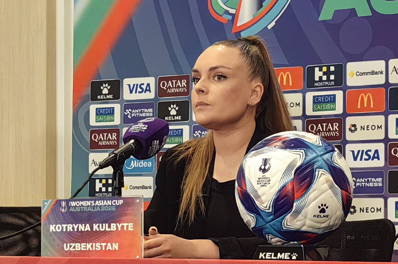 乌兹别克女足主帅：很难比较中国队和朝鲜队，两队风格不同