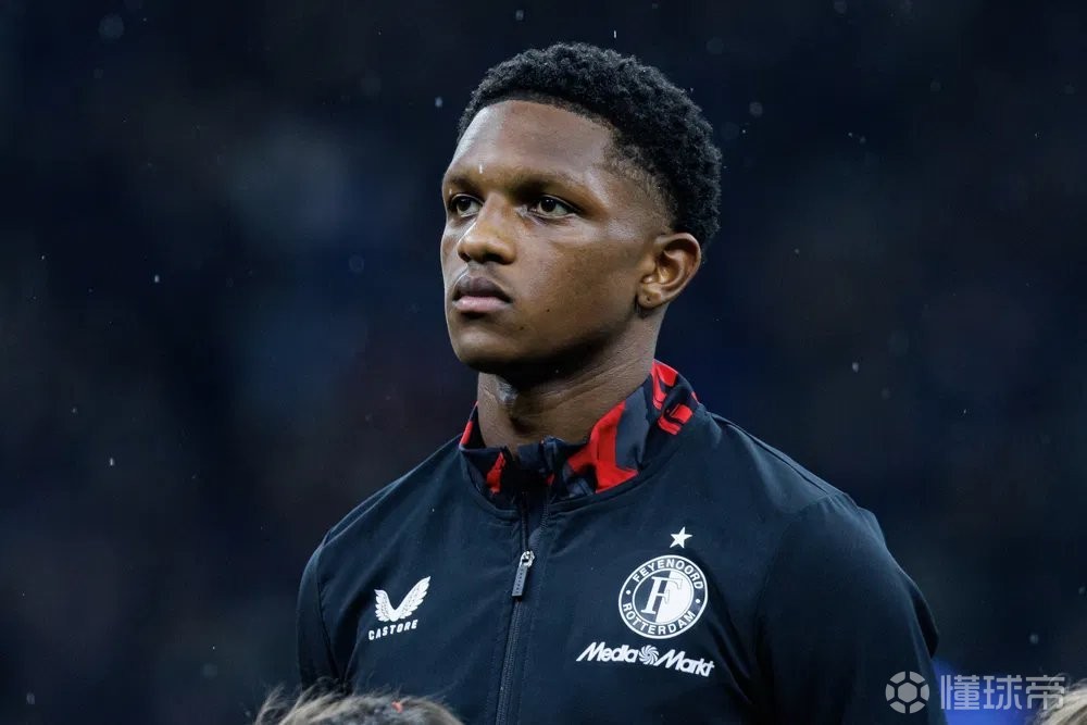 法尔克：费耶诺德后卫里德仍是拜仁的引援目标