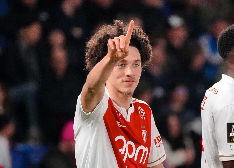 阿克利乌什抽射破门，巴黎本赛季法甲主场比赛首次开场先丢球