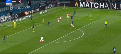 半场战报：巴黎0-1摩纳哥，阿克利乌什破门，巴洛贡送助攻