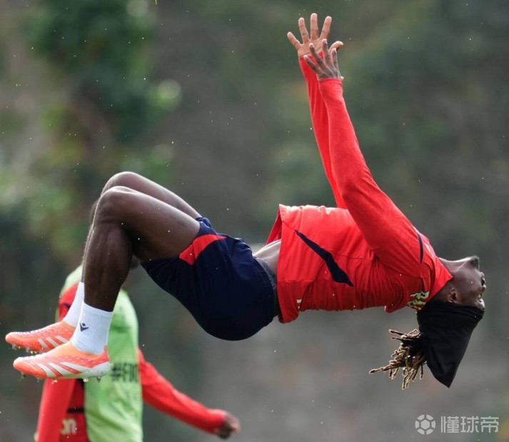 联赛至今0首发，水晶宫强制买断乌切的条款已失效