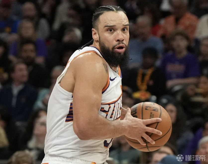 记者：狄龙被逮捕并不是涉嫌酒驾，而是因为吸食大麻