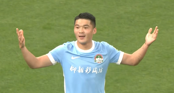 中超巨大争议！钟义浩进球被吹，古斯塔沃帮倒忙，VAR介入