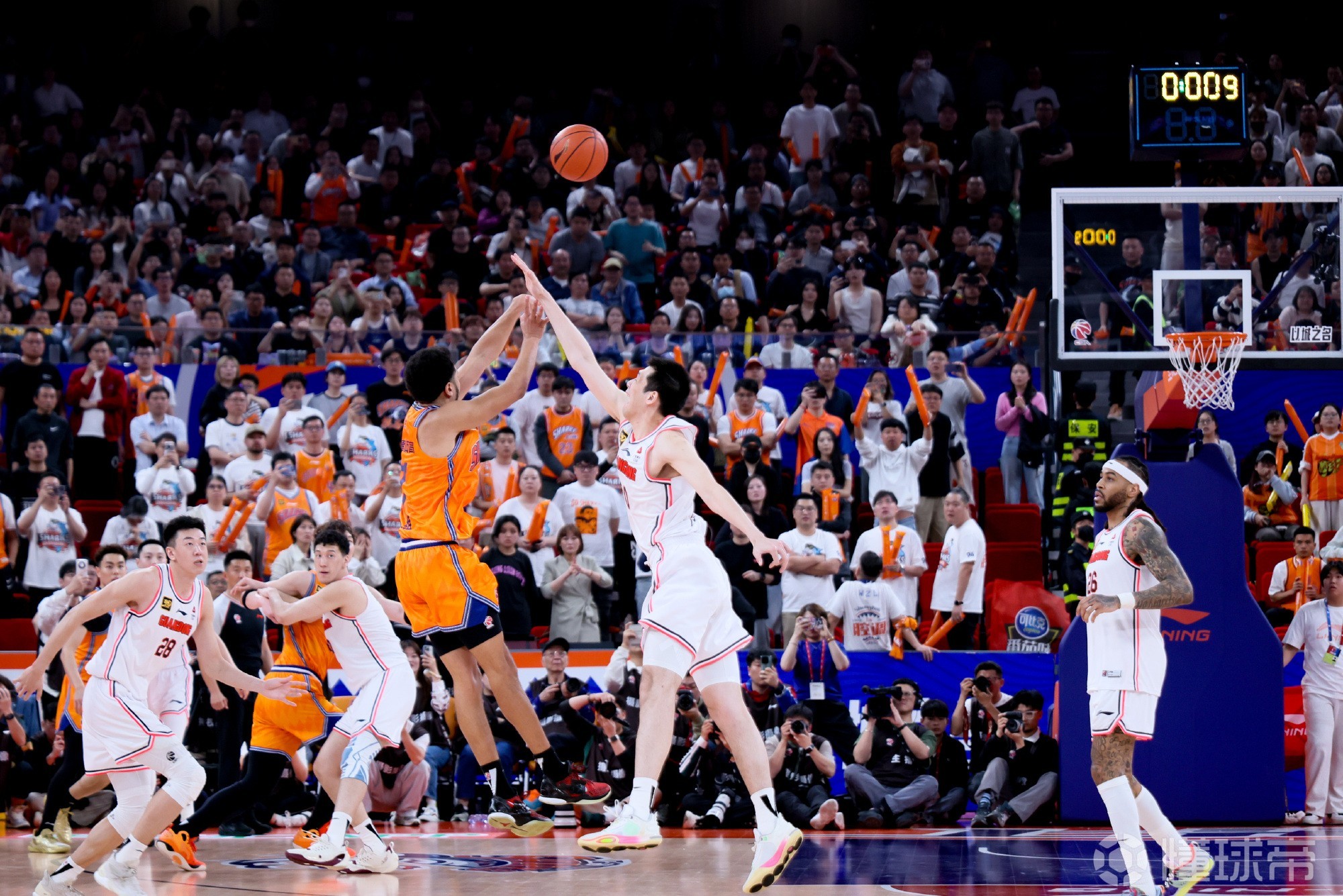 媒体人：CBA拟调整国内球员合同结构为基本工资+激励奖金模式