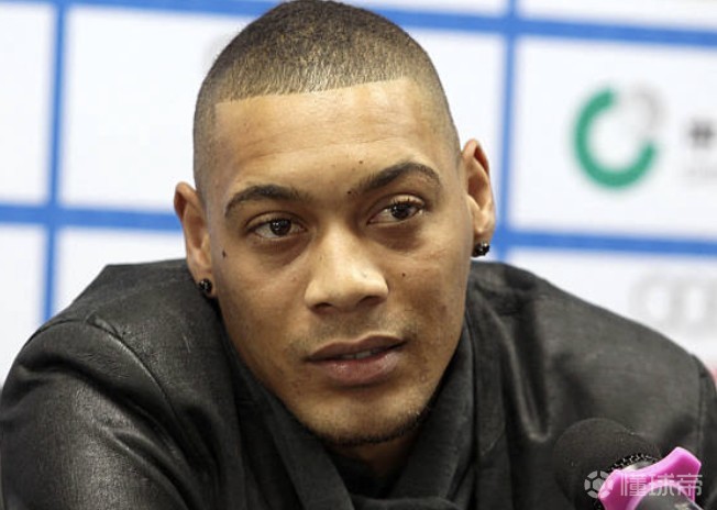 瓦罗：加盟阿尔滨完全是为了钱，我当时和埃弗顿有接触