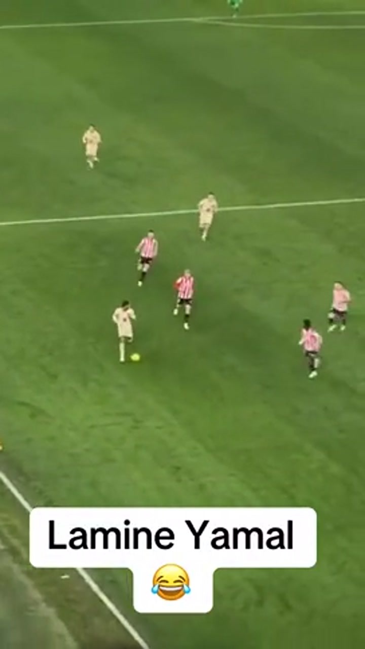 实拍亚马尔一拿到球 就有多名球员迅速包围他