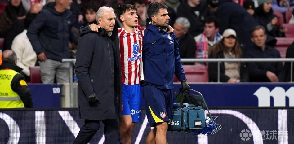 世体：马竞冬窗新援门多萨右脚踝二级扭伤，预计伤缺一个月