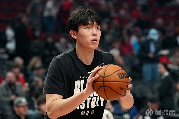 贡献暴扣2+1，杨瀚森末节登场投篮2中1&罚球3中3得到5分1板