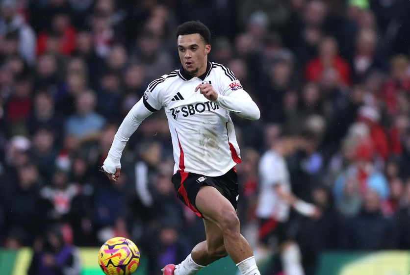 2500万镑左闸争夺战，利物浦占得先机！