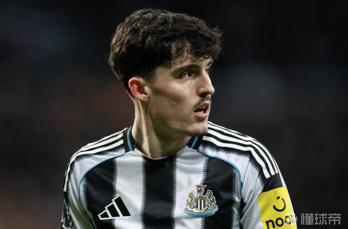 罗马诺：曼城目前没有就利夫拉门托进行任何谈判和接触