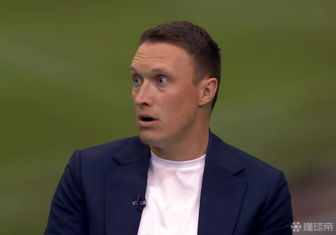 菲尔-琼斯：巴萨的经验和攻击力更胜一筹，能在客场战胜纽卡