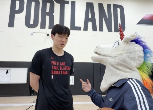 杨瀚森：来NBA打球不是很焦虑；跟约基奇打10分他10我0